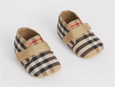 burberry bebek ayakkabısı|burberry baby booties.